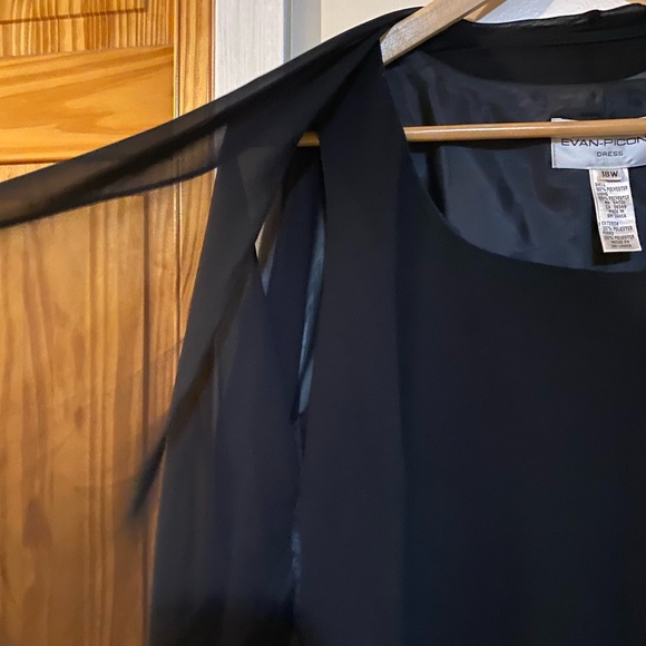 Evan-Picone black evening maxi dress - Picture 4 of 7